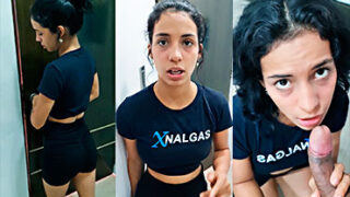 El vecino infiel se deja seducir de la puta de Juliana Palvin y singan rico