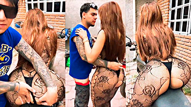 Le rompen el culo al trans Sherly López al aire libre