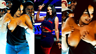 Vitaly Sanchez En La Casa De Alofoke 2 enseñando los senos