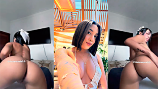 Shupamela abierta en cuatro en una super paja muy rica