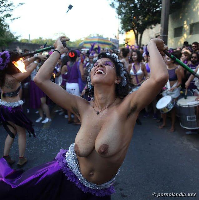 Imágenes de mujeres desnudas en carnaval - Foto 250203