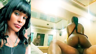 Dominicana Rosalía Tavares singando duro con su cliente en varias posiciones